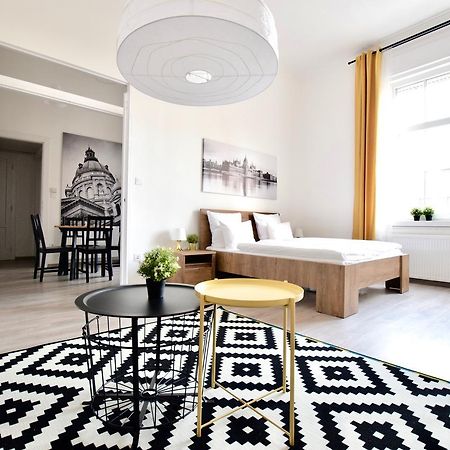 Standard Apartment By Hi5 - Bazilika Suite Budapešť Exteriér fotografie